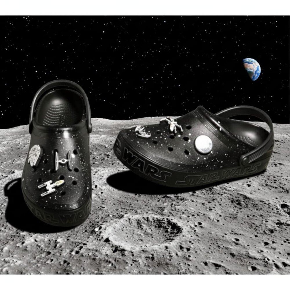 NWT Star Wars Crocs Off Court Clog Glow in the Dark  - Black - M6/ W8 (24.6 cm)